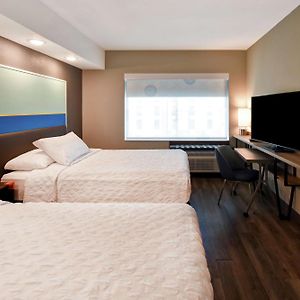 Queen Room Mobility accessible